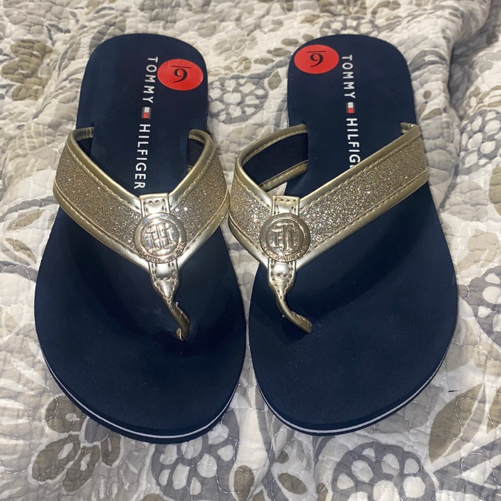Tommy Hilfiger Navy and Gold Sparkle Flip Flops Size 6